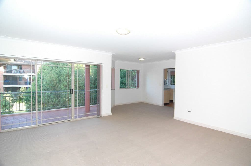 33-35A Sherbrook Road, HORNSBY NSW 2077, Hornsby - Thumbnail 2