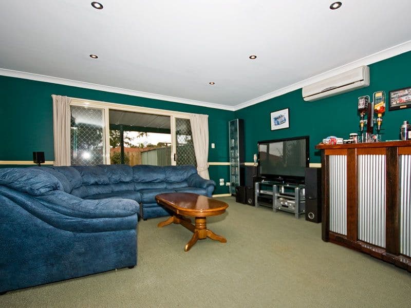 11 Lakeside Crescent, FOREST LAKE QLD 4078, Forest Lake - Thumbnail 3