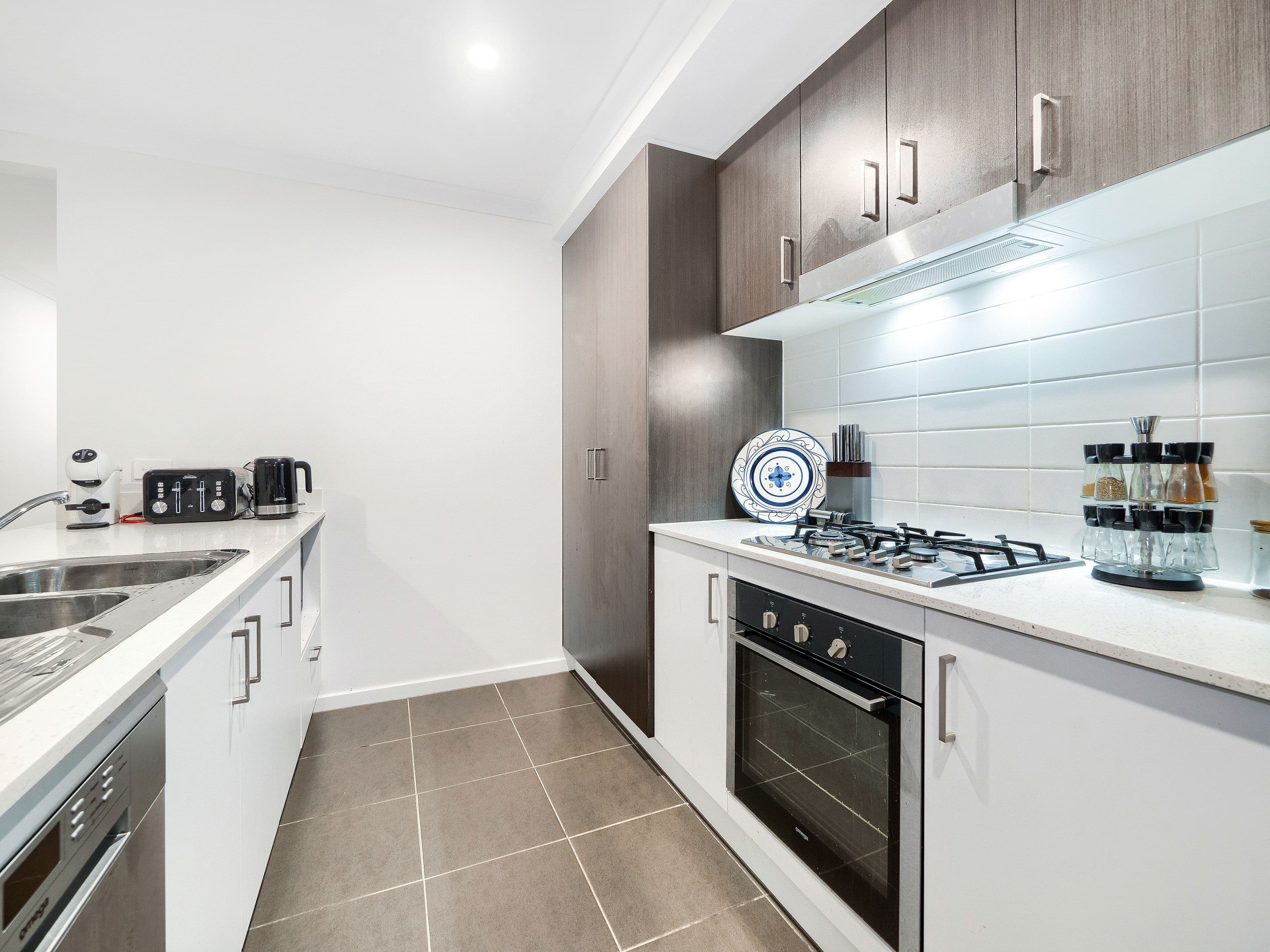 25 Paso Grove, Clyde North VIC 3978, Clyde North - Thumbnail 5
