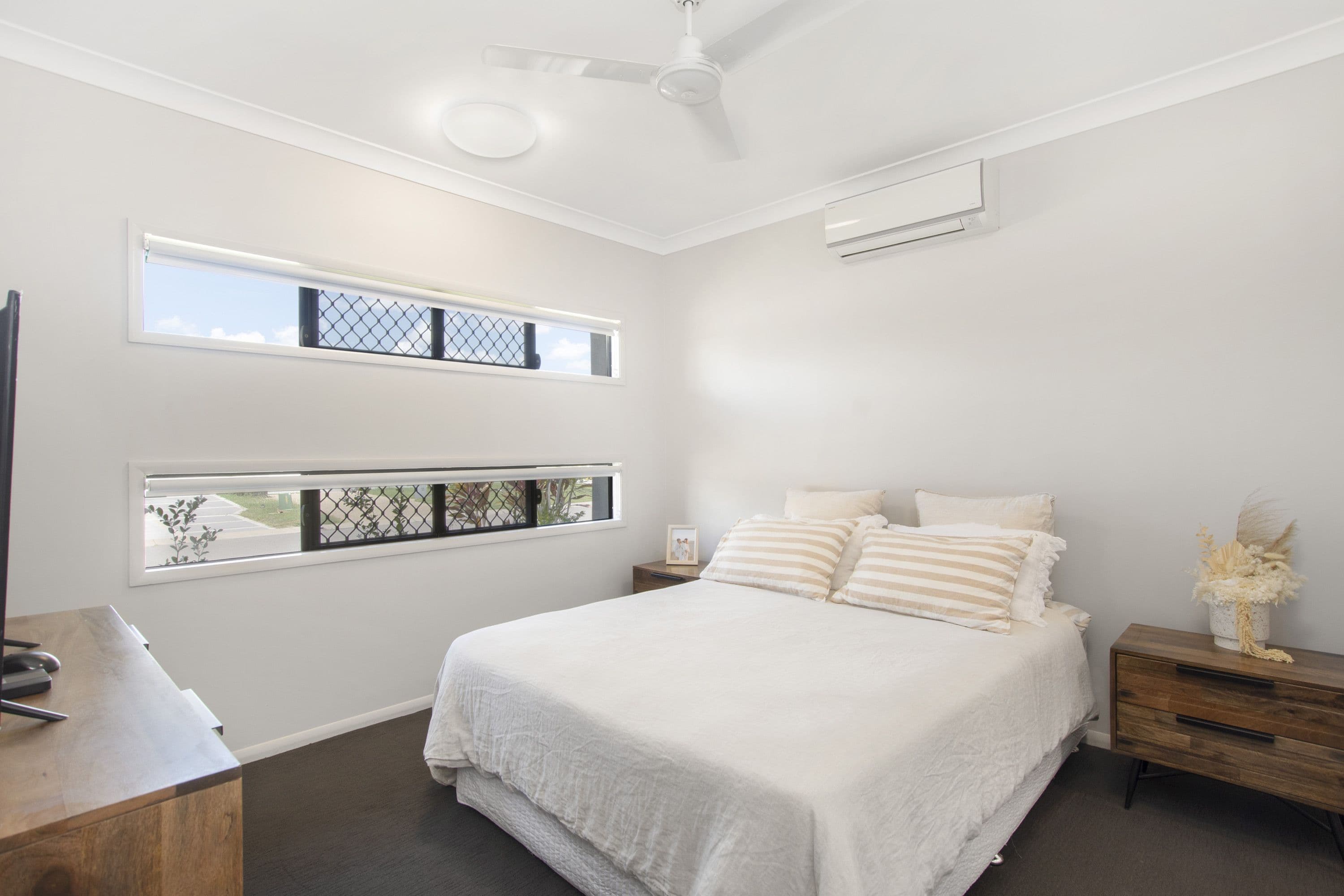 14 Huxley Crescent, Oonoonba QLD 4811, Oonoonba - Thumbnail 2