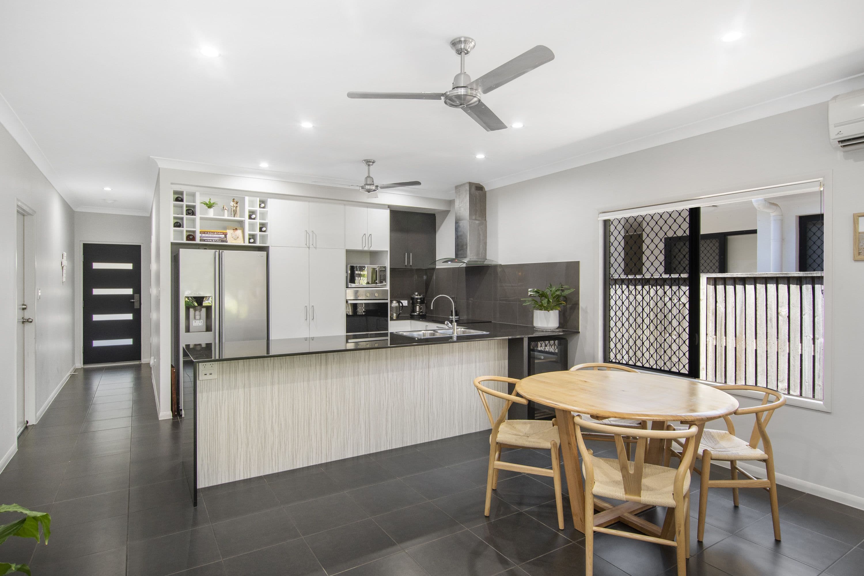 14 Huxley Crescent, Oonoonba QLD 4811, Oonoonba - Thumbnail 5