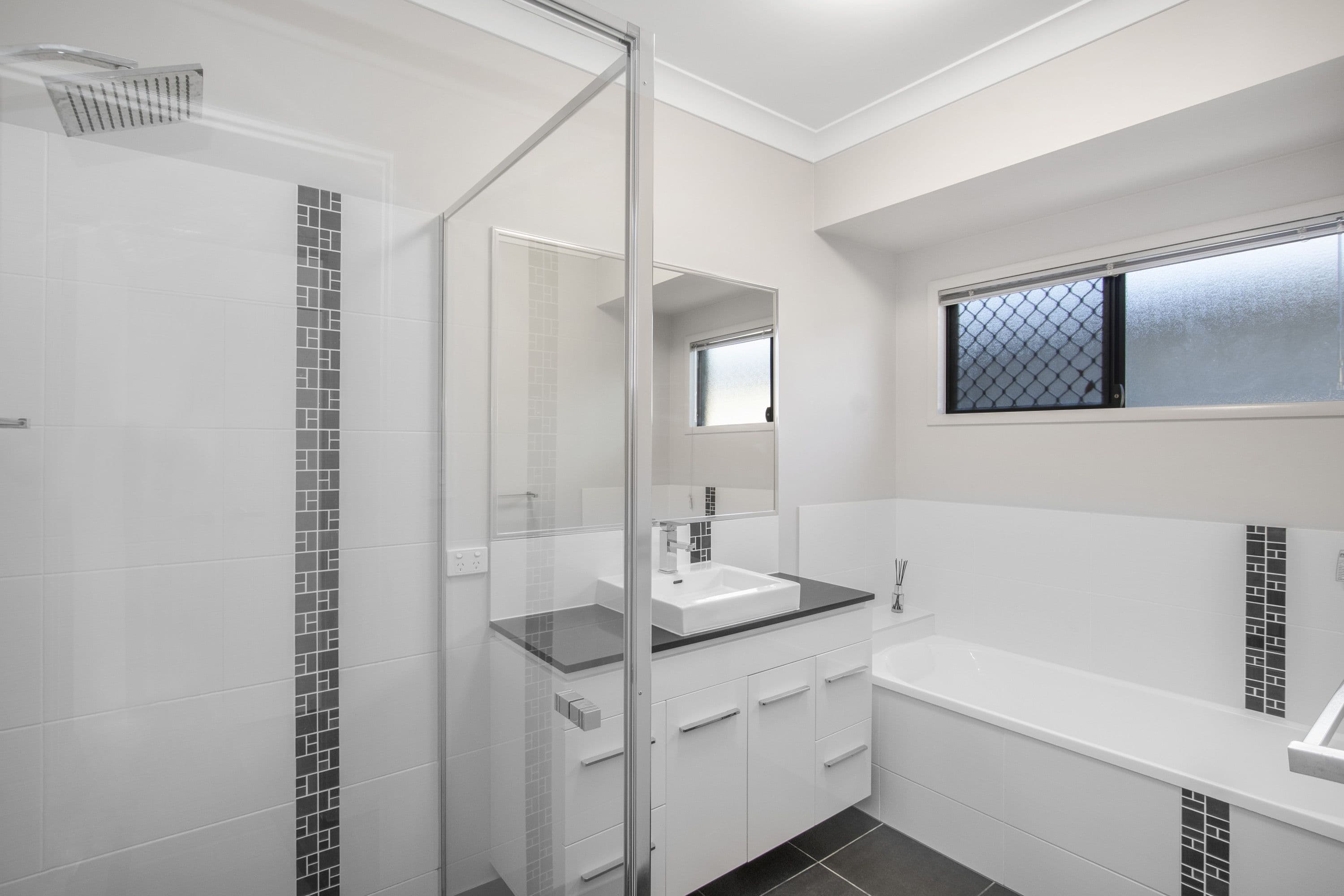 14 Huxley Crescent, Oonoonba QLD 4811, Oonoonba - Thumbnail 7