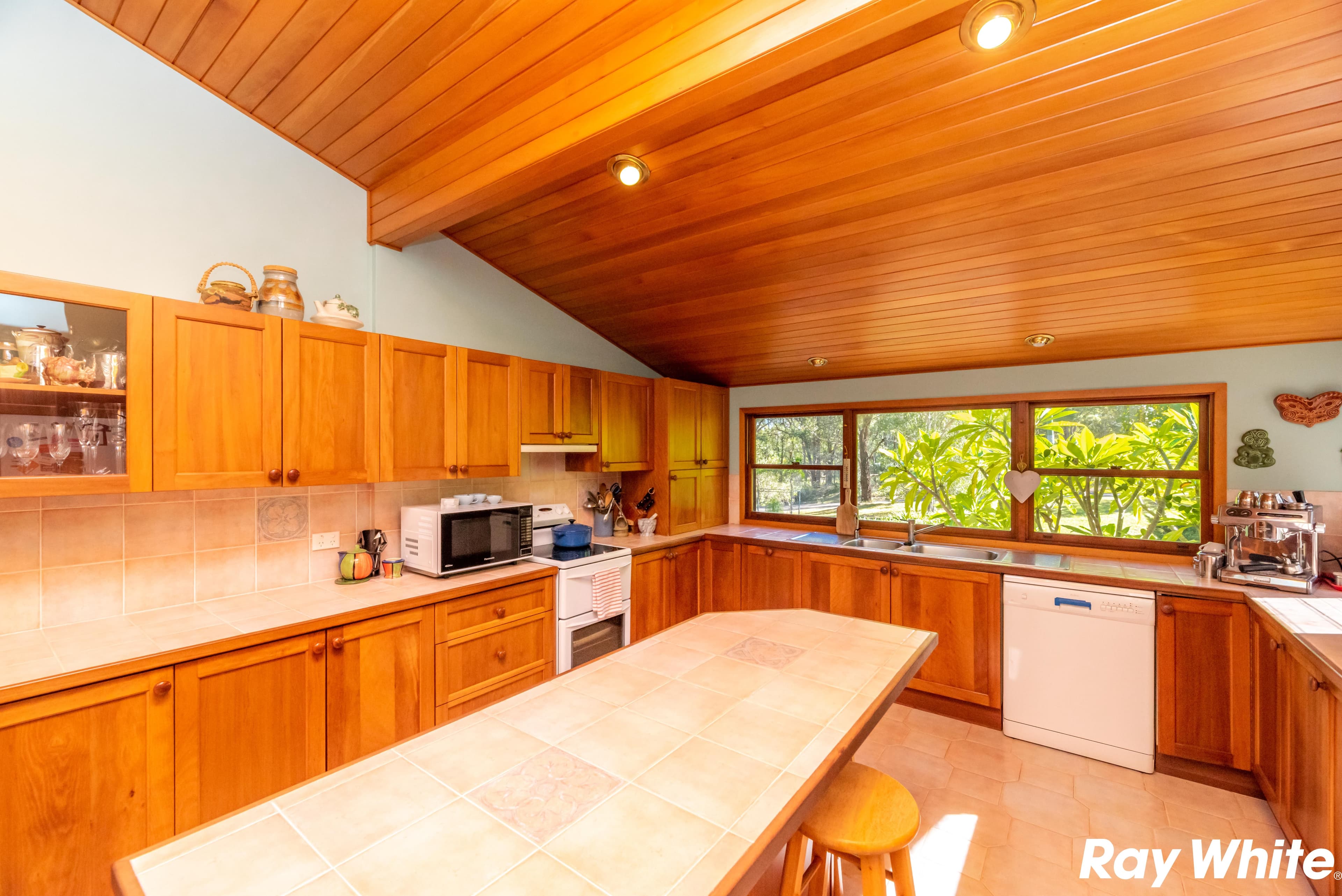 15 Pacific View Drive, Hallidays Point - Thumbnail 4