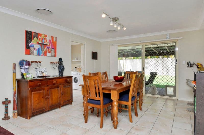 1 Orpington Court, ARUNDEL QLD 4214, Arundel - Thumbnail 6