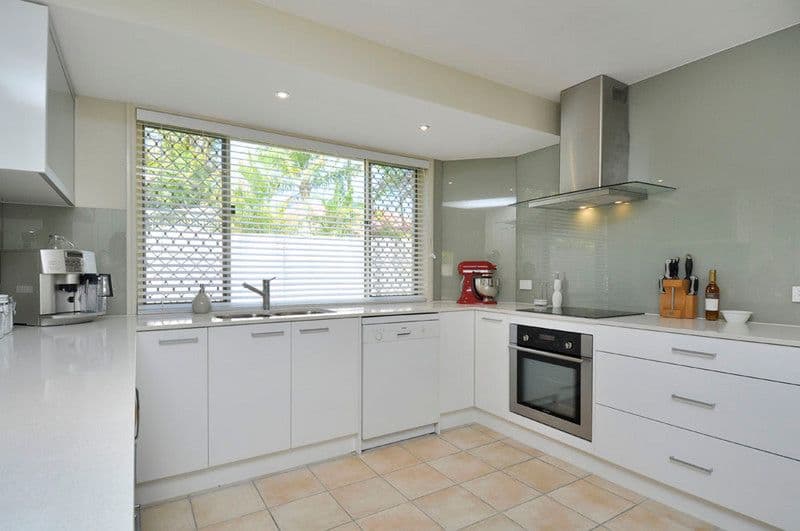 1 Orpington Court, ARUNDEL QLD 4214, Arundel - Thumbnail 8
