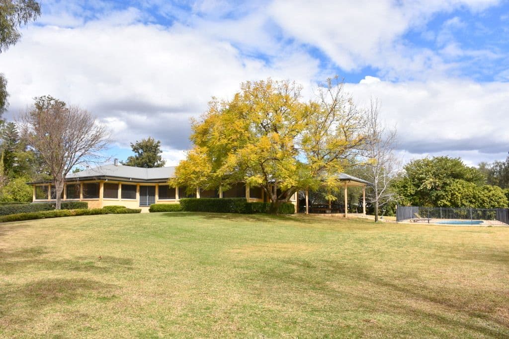 30 Sunnyside Road, Moree - Thumbnail 3