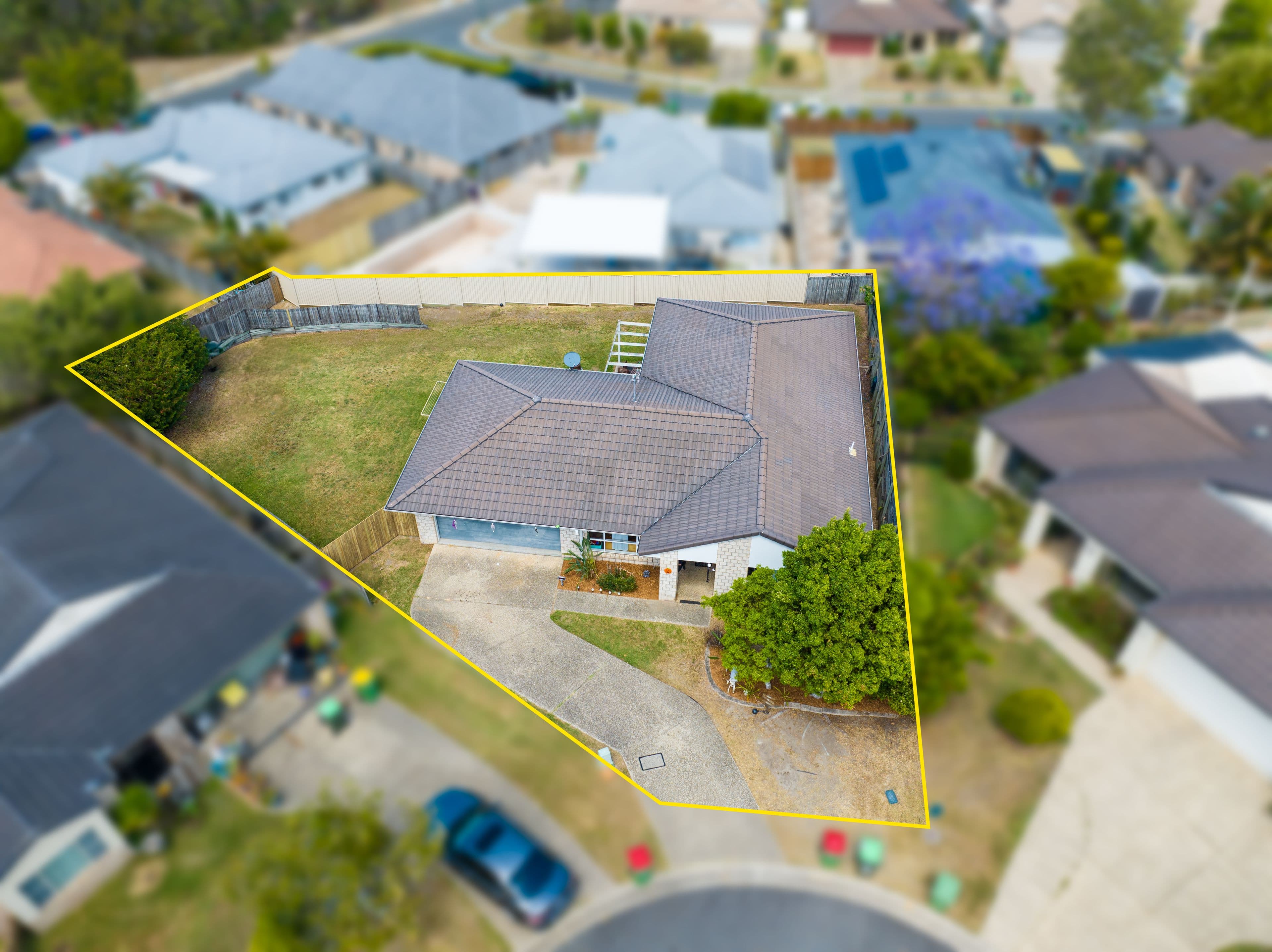 6 Salisbury Court, Upper Coomera QLD 4209, Upper Coomera - Thumbnail 2