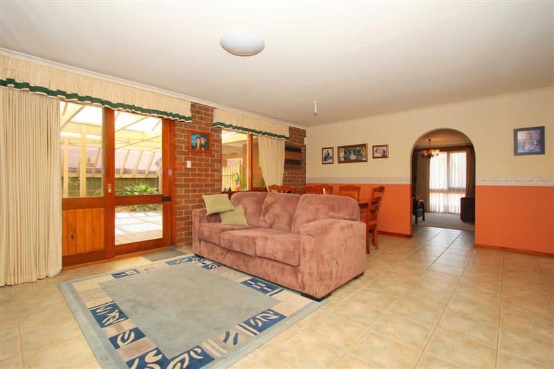 7 Birralee Square, KEILOR DOWNS VIC 3038, Keilor Downs - Thumbnail 3