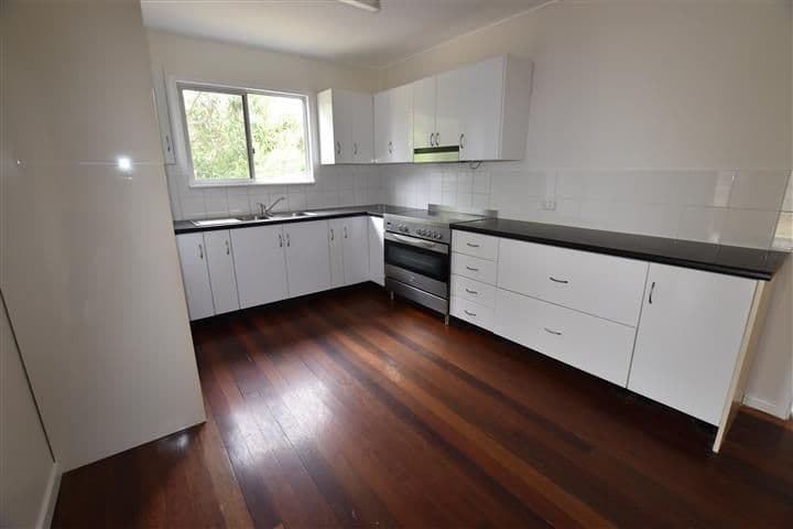 25 Sutherland Street, Calliope QLD 4680, Calliope - Thumbnail 4