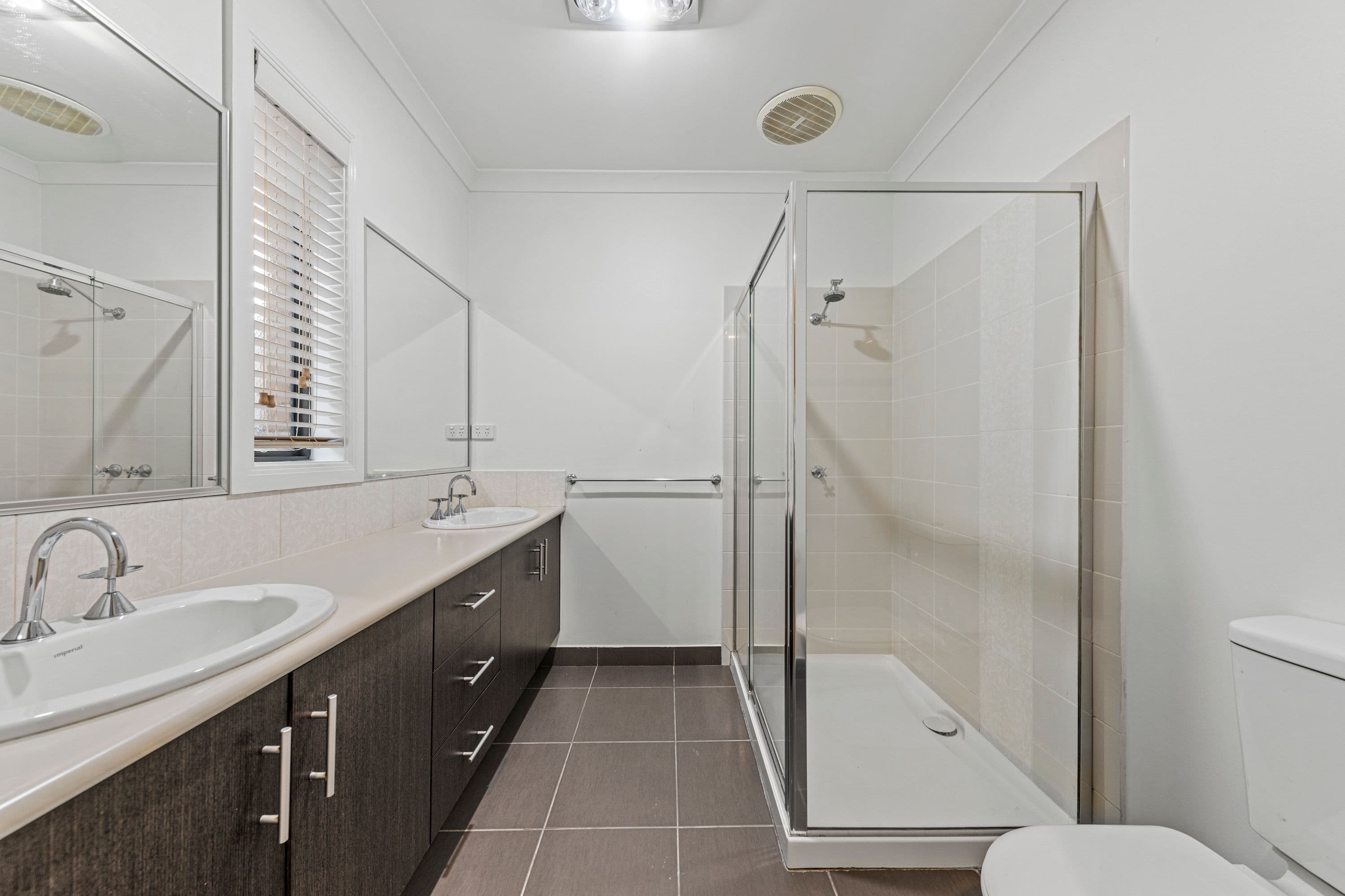 24 Downing Square, Pakenham VIC 3810, Pakenham - Thumbnail 5