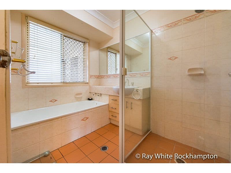 8 Hoffmann Street, Norman Gardens QLD 4701, Norman Gardens - Thumbnail 4