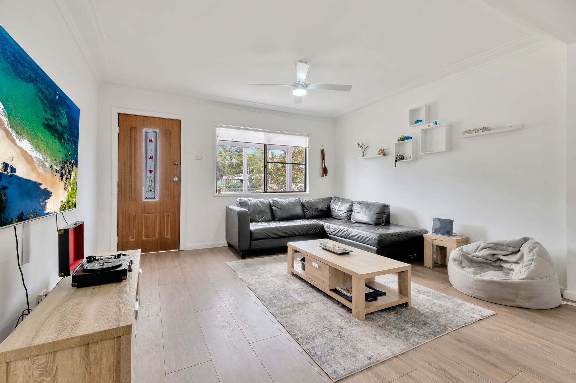 35 Windsor Road, Berkeley Vale NSW 2261, Berkeley Vale - Thumbnail 3