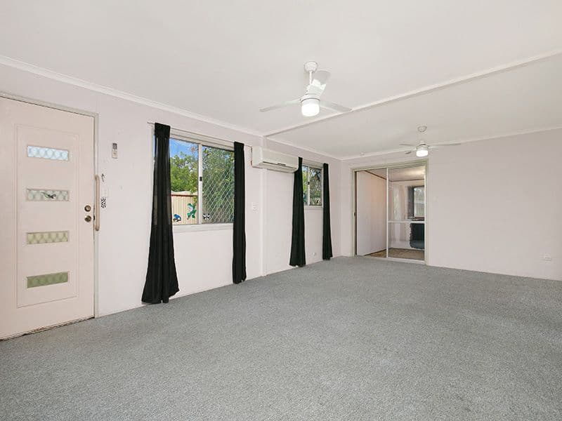 10 Bedford Crescent, Eagleby QLD 4207, Eagleby - Thumbnail 6