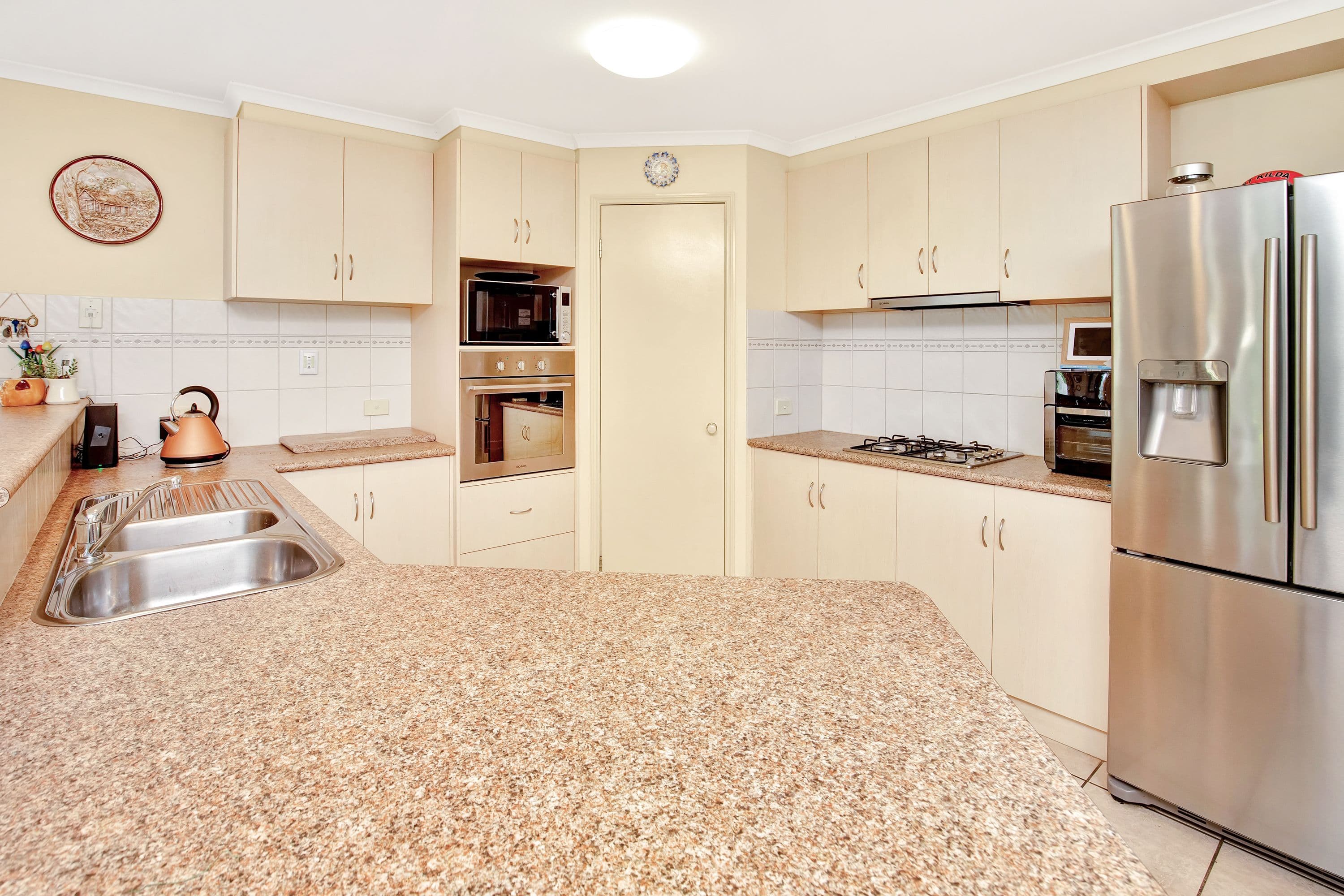 13 Canterbury Drive, Mildura VIC 3500, Mildura - Thumbnail 3
