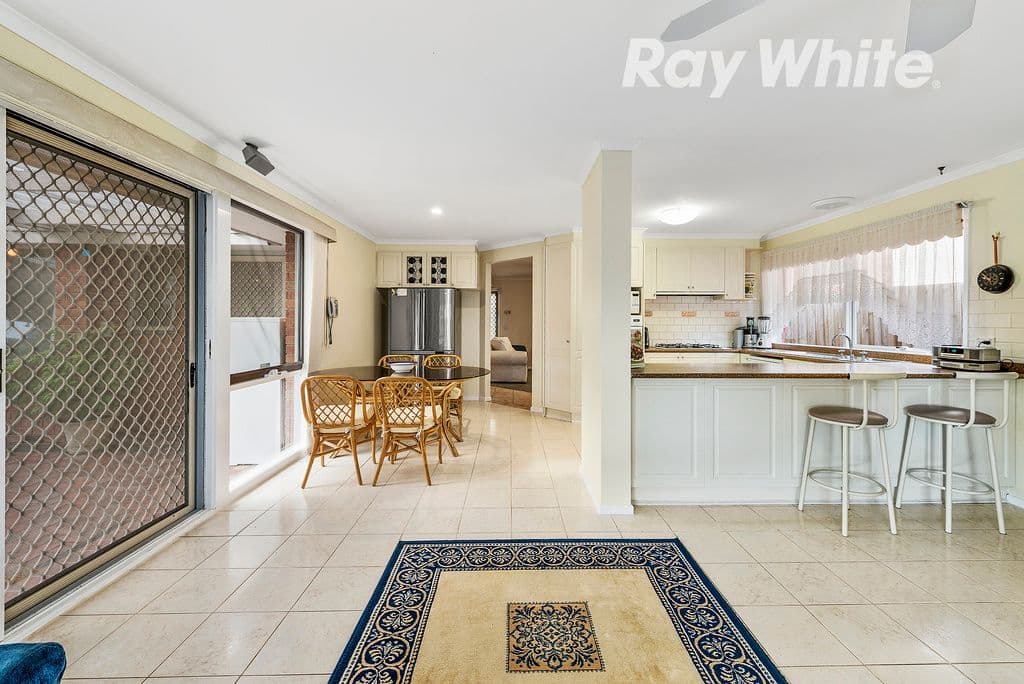 7 Sharon Place, Engadine, Engadine - Thumbnail 3