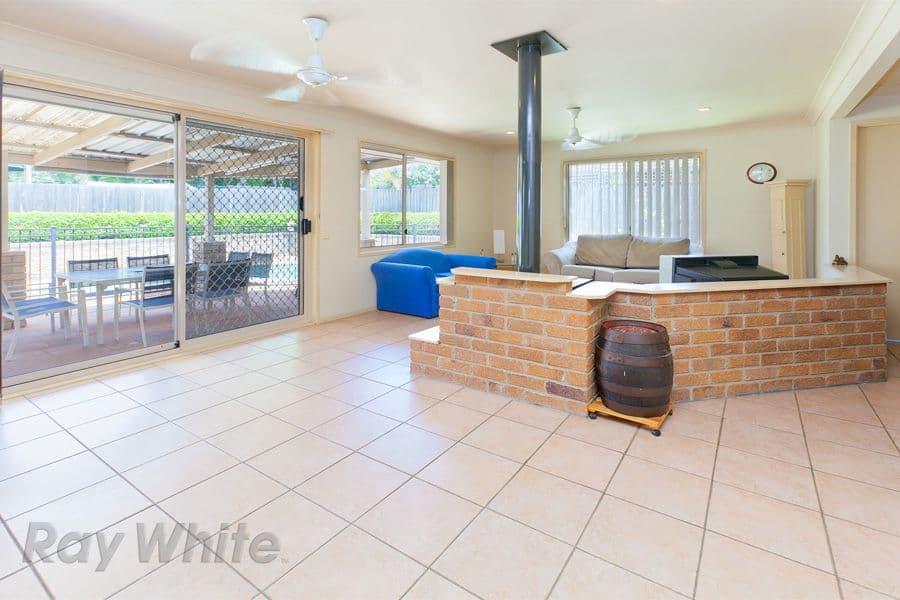 11 Bankswood Crescent, CAMIRA QLD 4300, Camira - Thumbnail 3