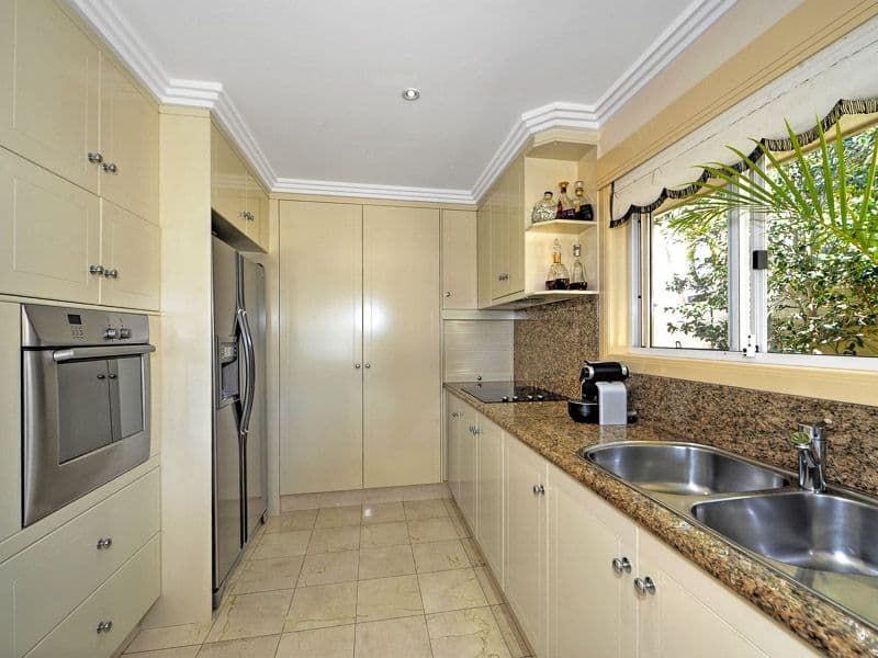 10 Forster Avenue, SORRENTO QLD 4217, Sorrento - Thumbnail 7
