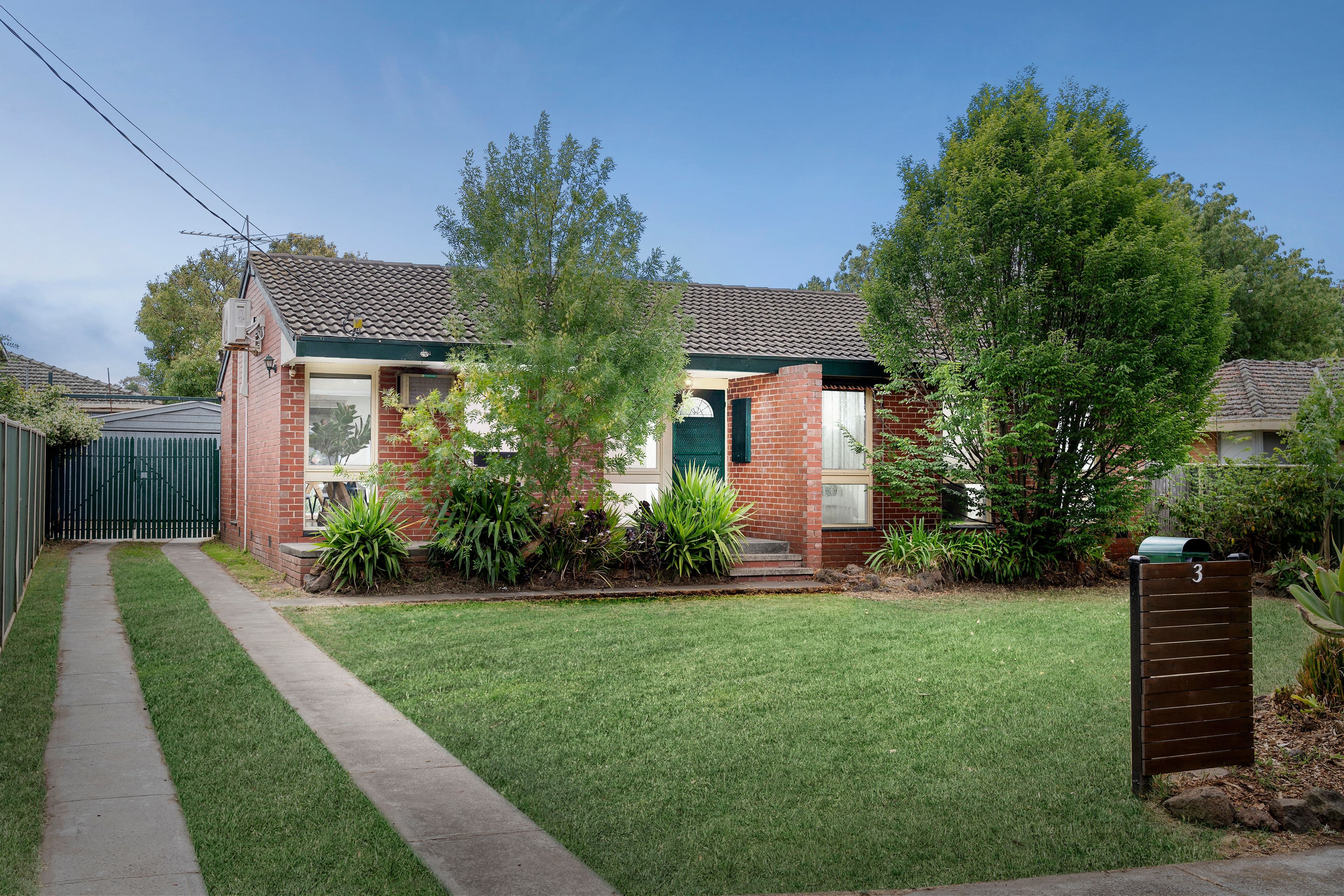 3 Lindsay Avenue, Sunbury VIC 3429, Sunbury - Image 1