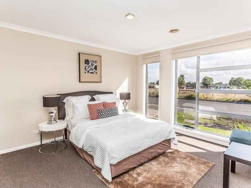 28 Dunbarrim Avenue, Cairnlea VIC 3023, Cairnlea - Thumbnail 3