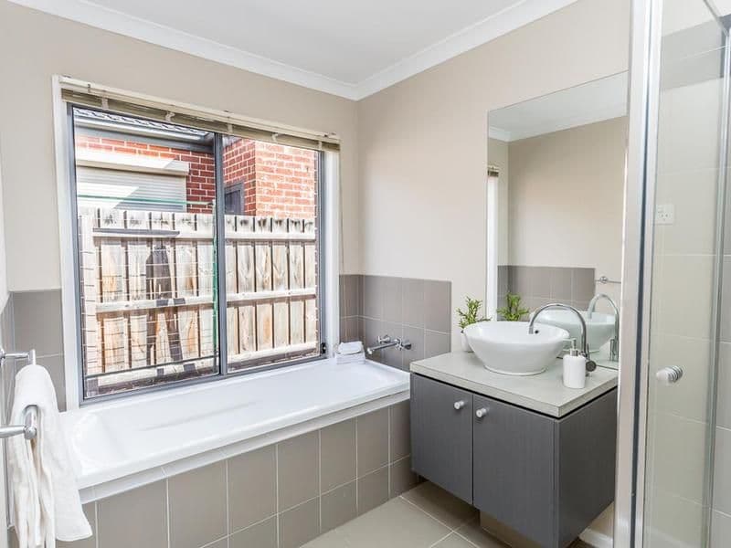 28 Dunbarrim Avenue, Cairnlea VIC 3023, Cairnlea - Thumbnail 8