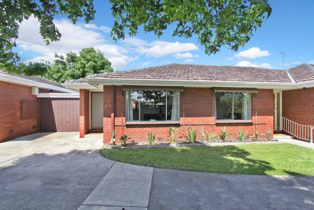 130 East Boundary Road, BENTLEIGH EAST VIC 3165, Bentleigh East - Thumbnail 2