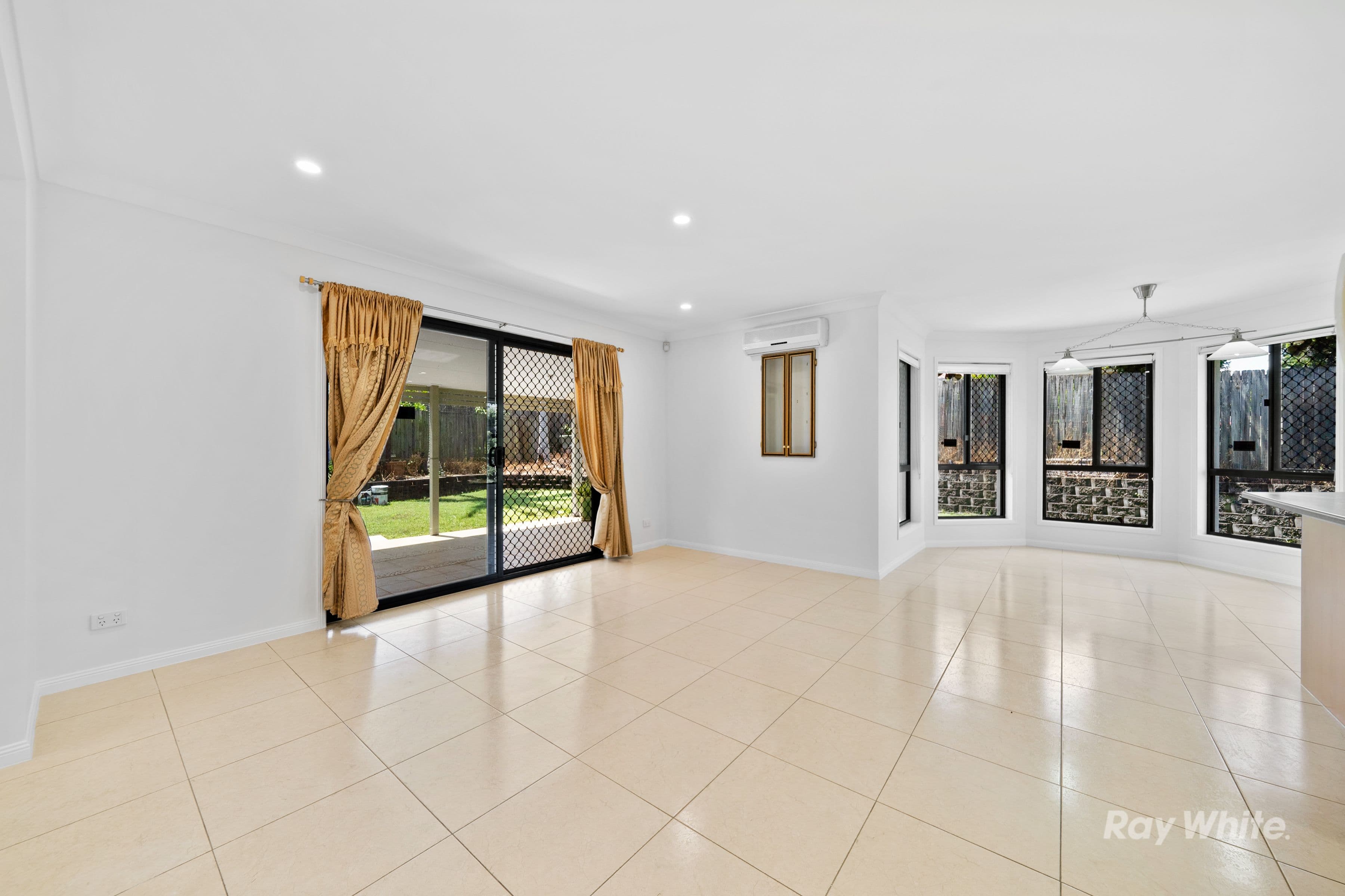 45 The Parkway, Stretton QLD 4116, Stretton - Thumbnail 8