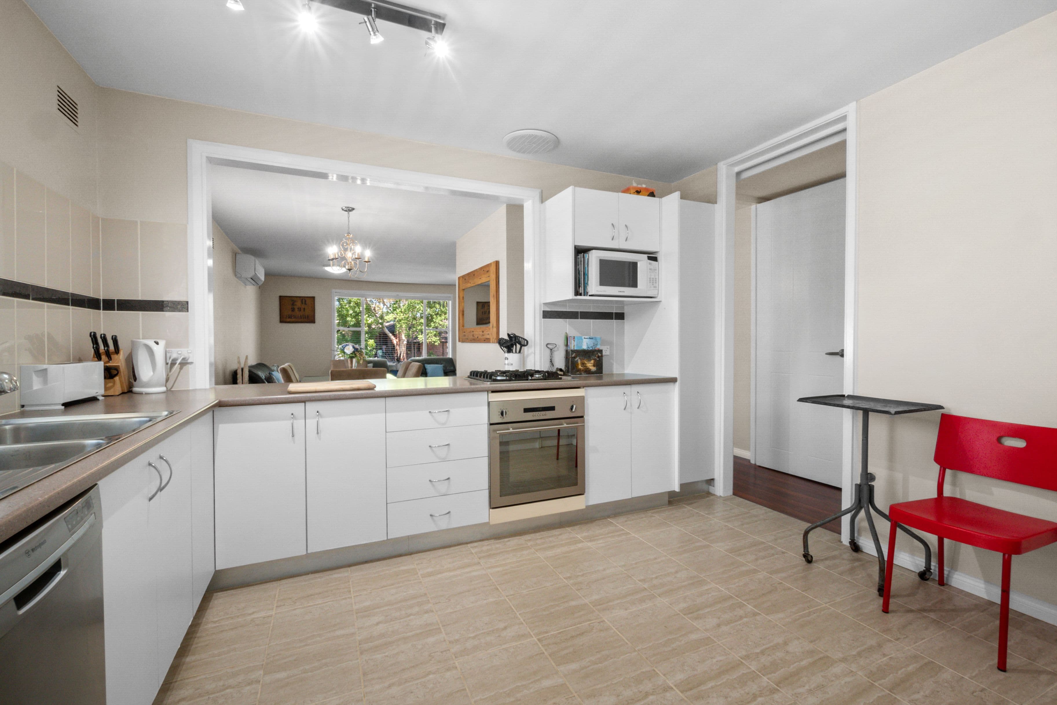 22 Mckellar Crescent, South Windsor NSW 2756, South Windsor - Thumbnail 3