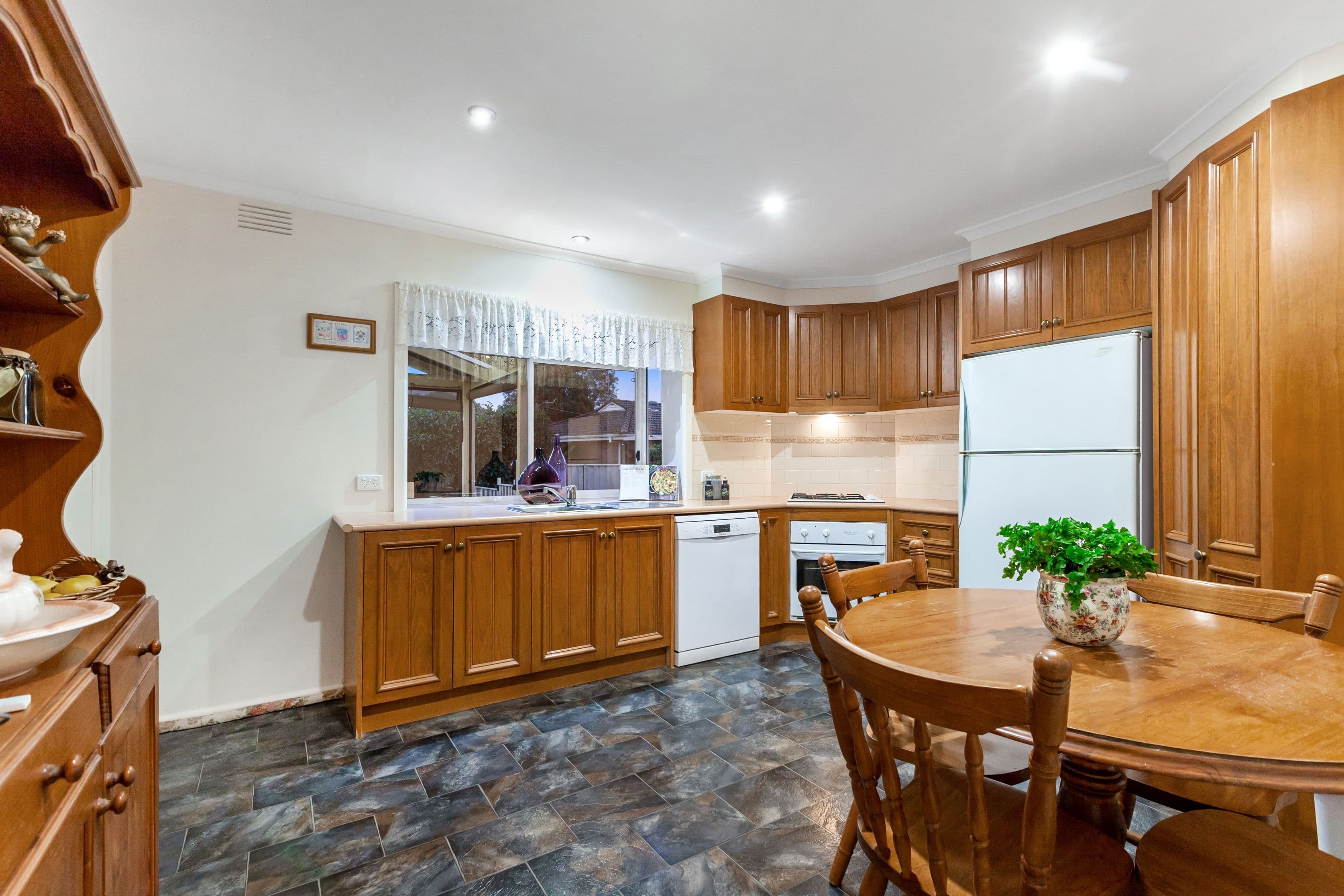 45 Luton Way, Bundoora VIC 3083, Bundoora - Thumbnail 6