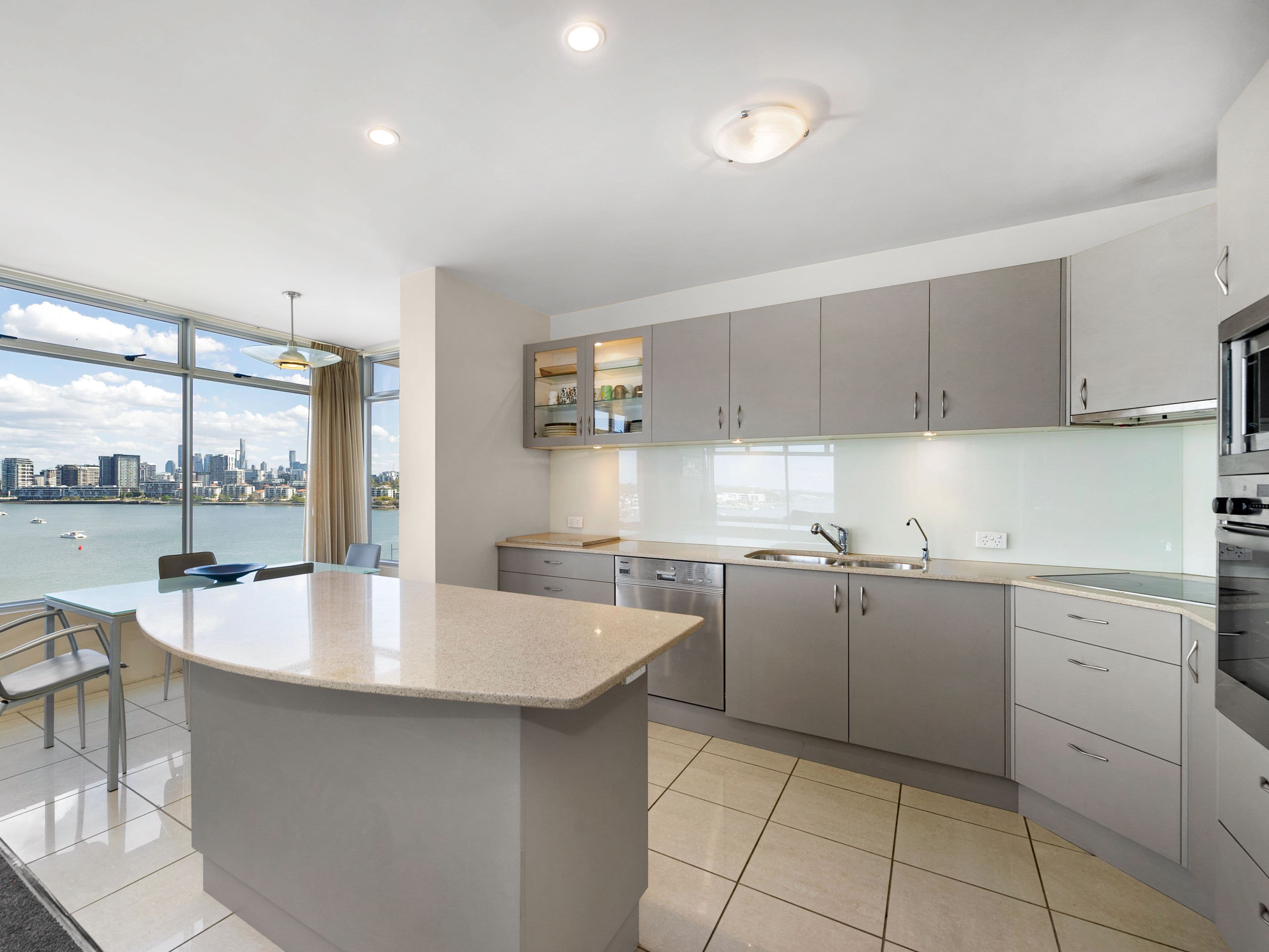 11 Hillside Crescent, Hamilton QLD 4007, Hamilton - Thumbnail 5