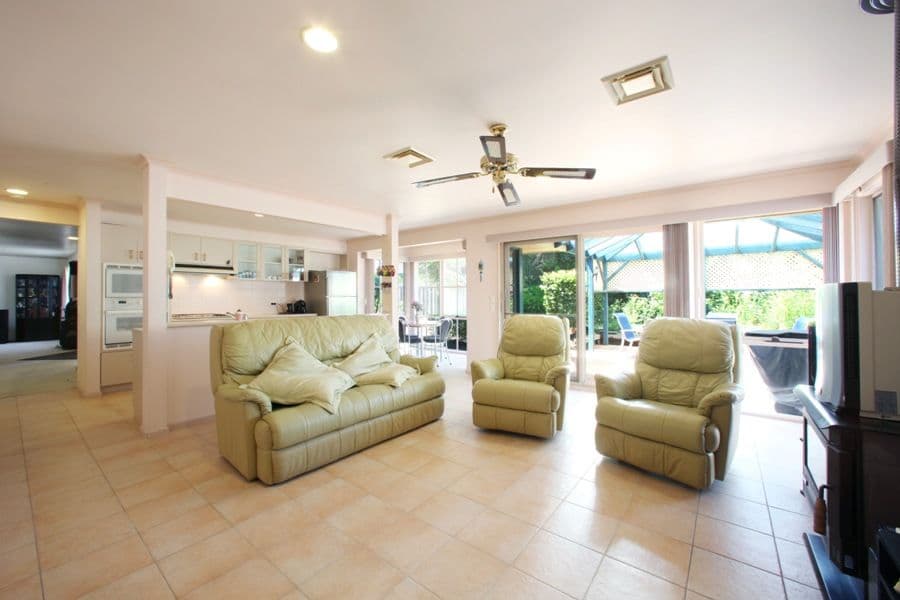 4 Morton Place, ROWVILLE VIC 3178, Rowville - Thumbnail 3