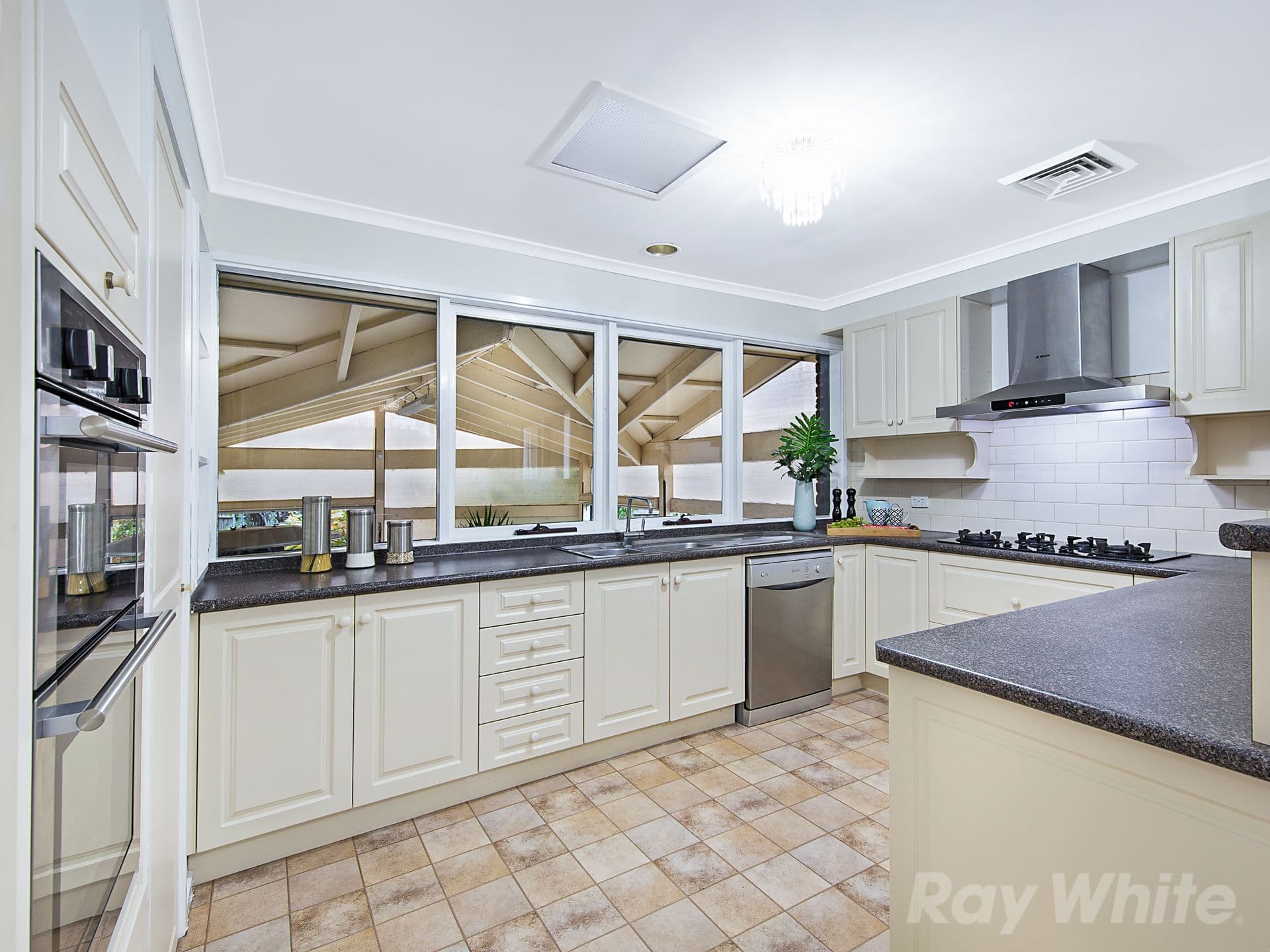 12 Brookland Court, Mulgrave VIC 3170, Mulgrave - Thumbnail 2