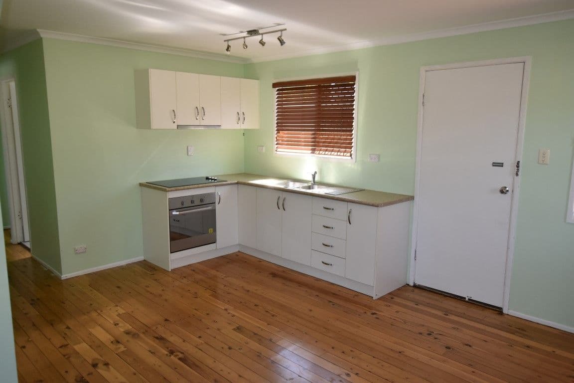 18 Wilga Street, Kin Kora QLD 4680, Kin Kora - Thumbnail 2
