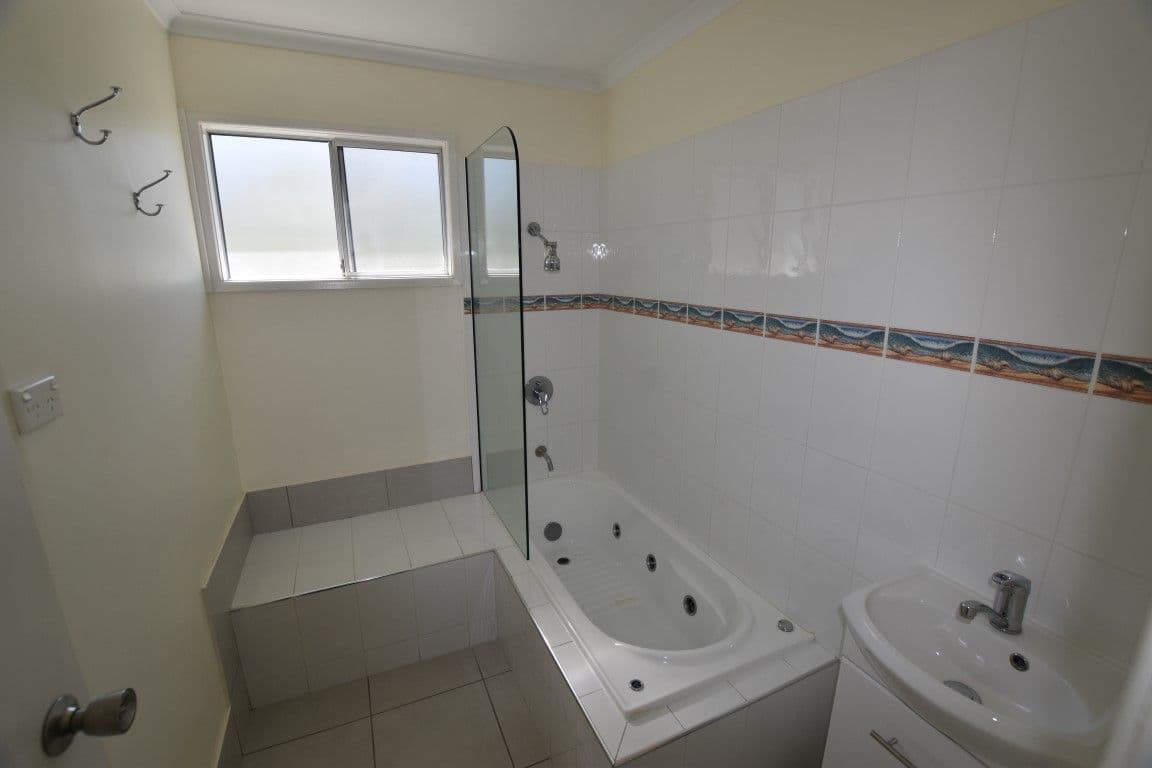 18 Wilga Street, Kin Kora QLD 4680, Kin Kora - Thumbnail 7