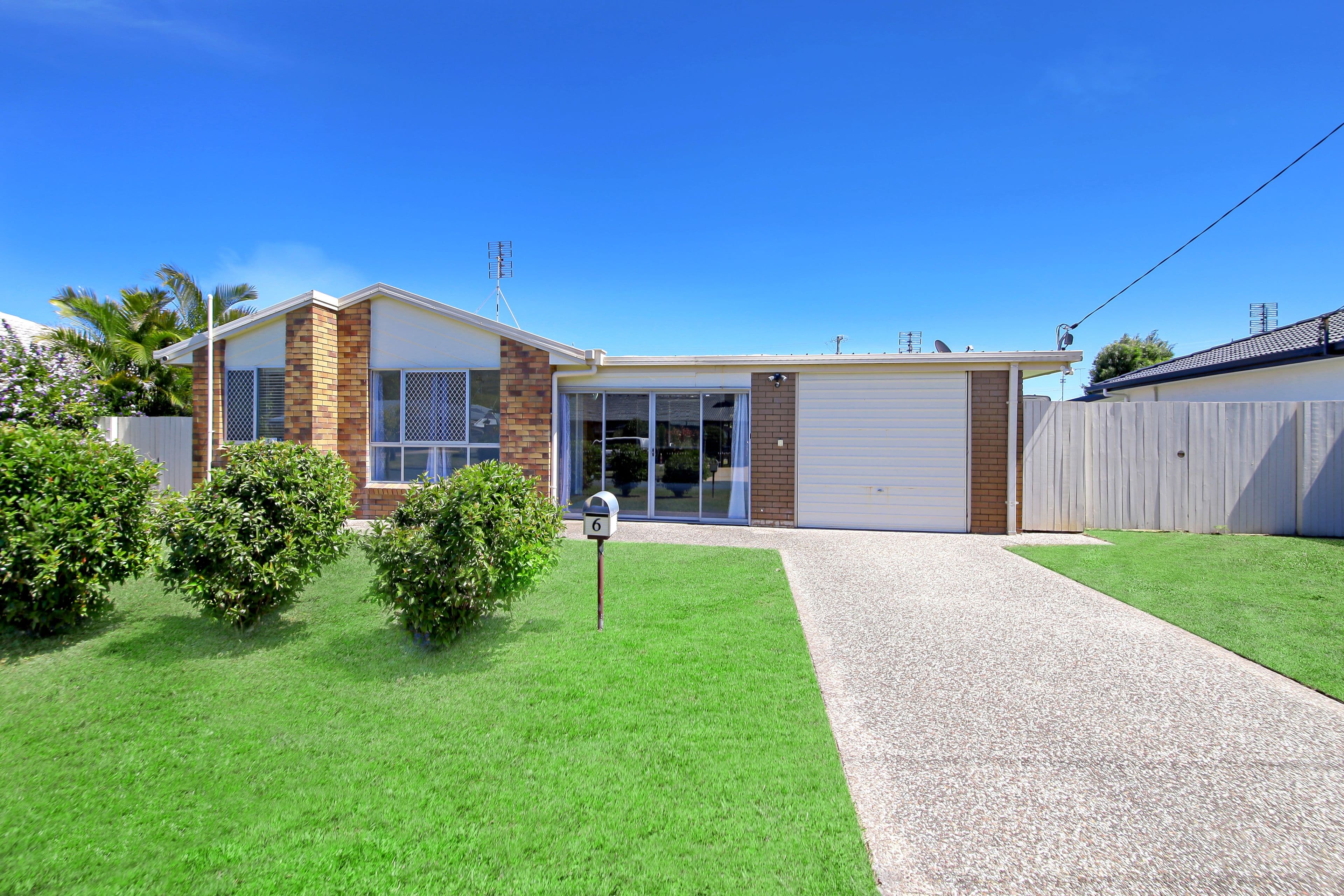 6 Wavell Avenue, Golden Beach QLD 4551, Golden Beach - Thumbnail 2