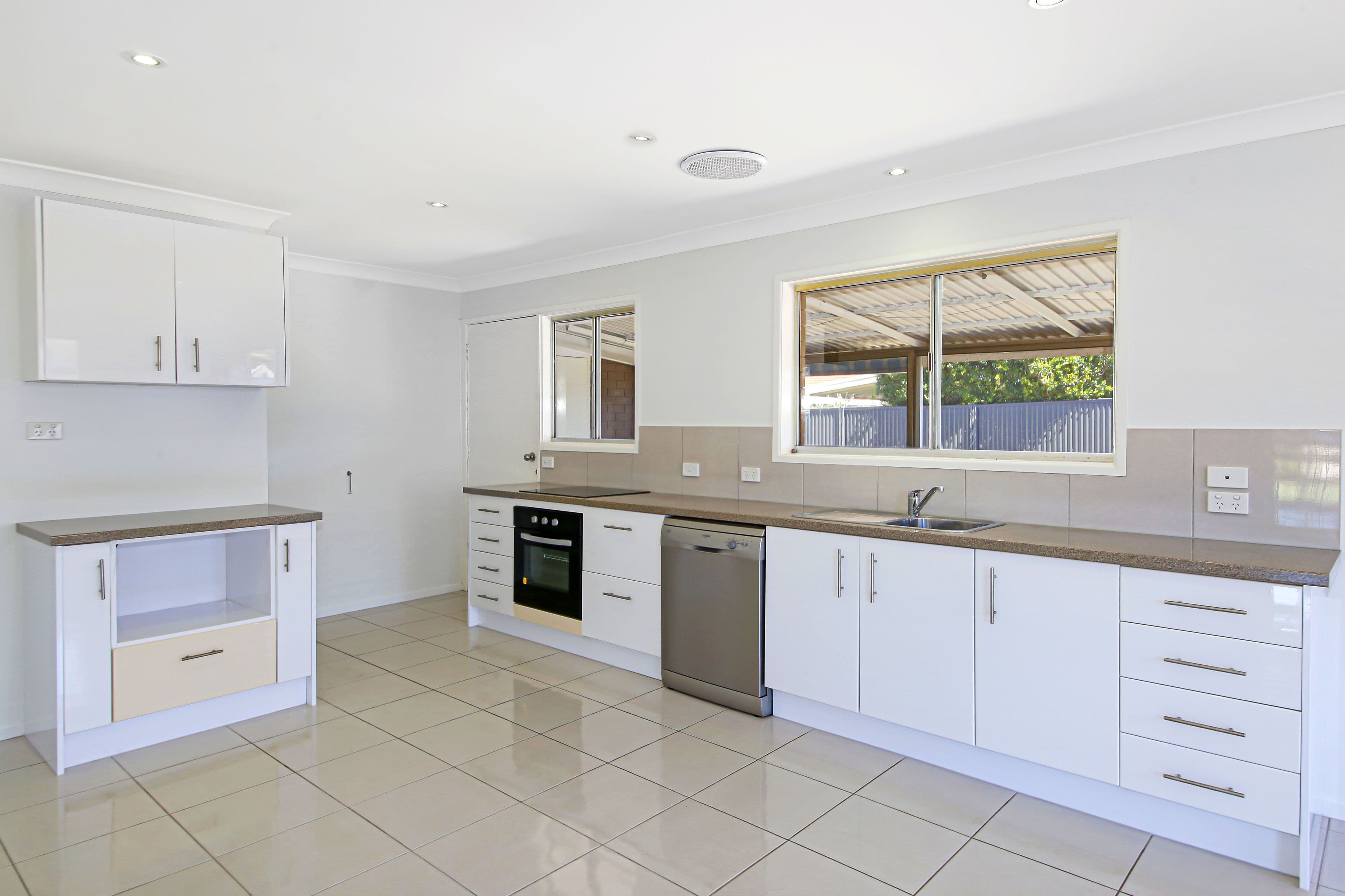 6 Wavell Avenue, Golden Beach QLD 4551, Golden Beach - Thumbnail 5