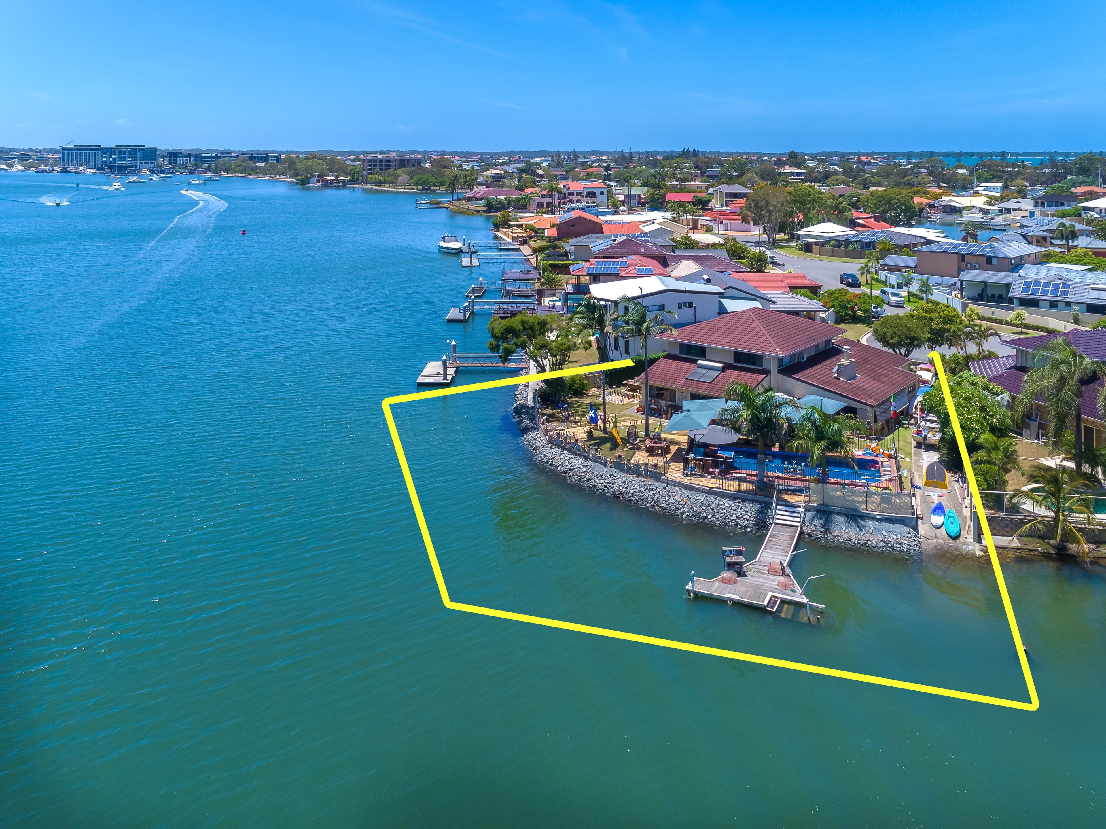 17 Beardsley Court, Paradise Point QLD 4216, Paradise Point - Thumbnail 3