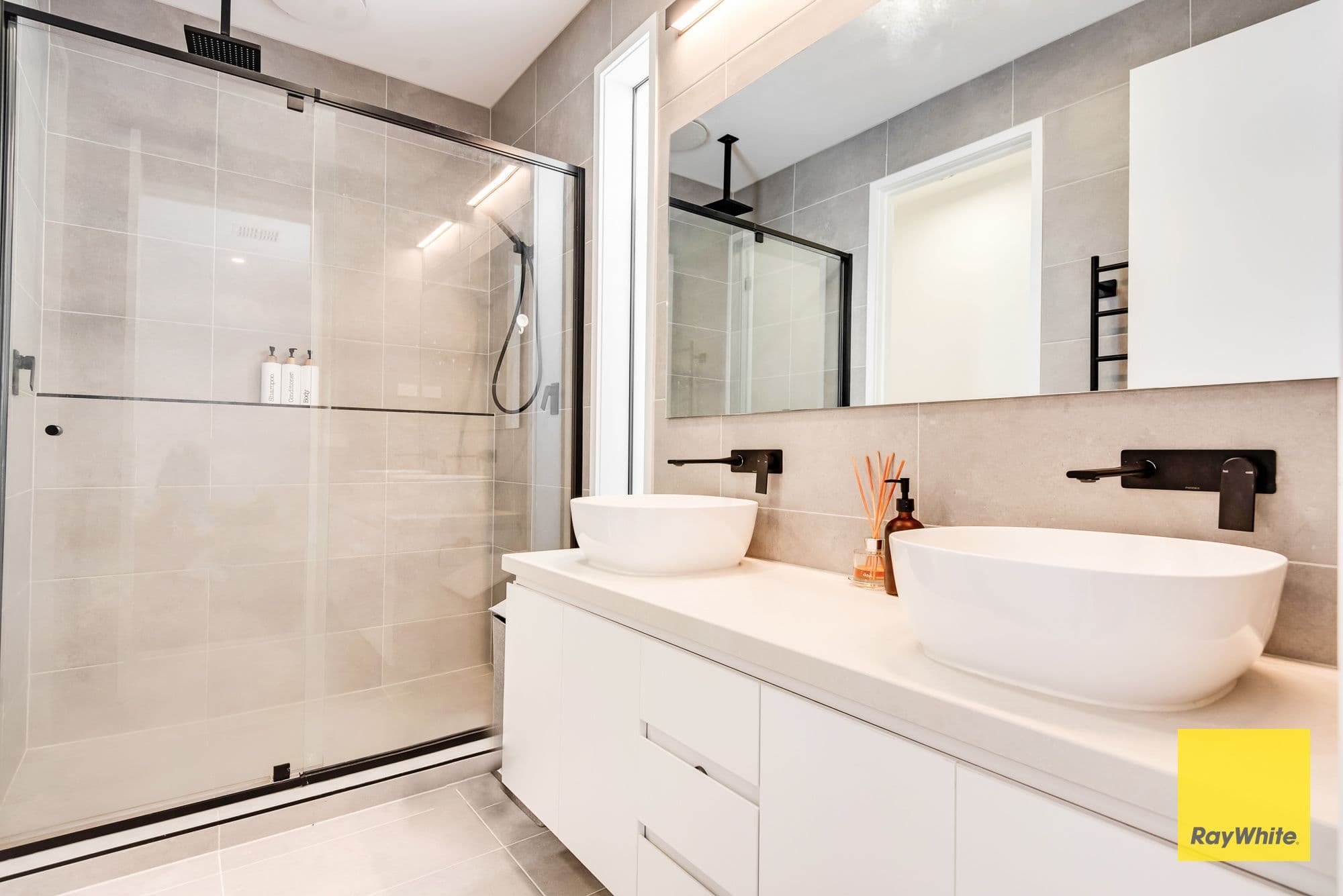 6 Longan Street, Truganina VIC 3029, Truganina - Thumbnail 5