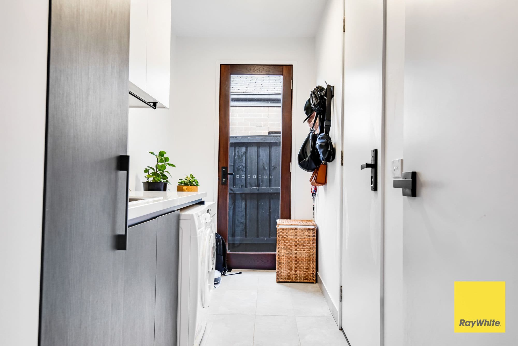 6 Longan Street, Truganina VIC 3029, Truganina - Thumbnail 6