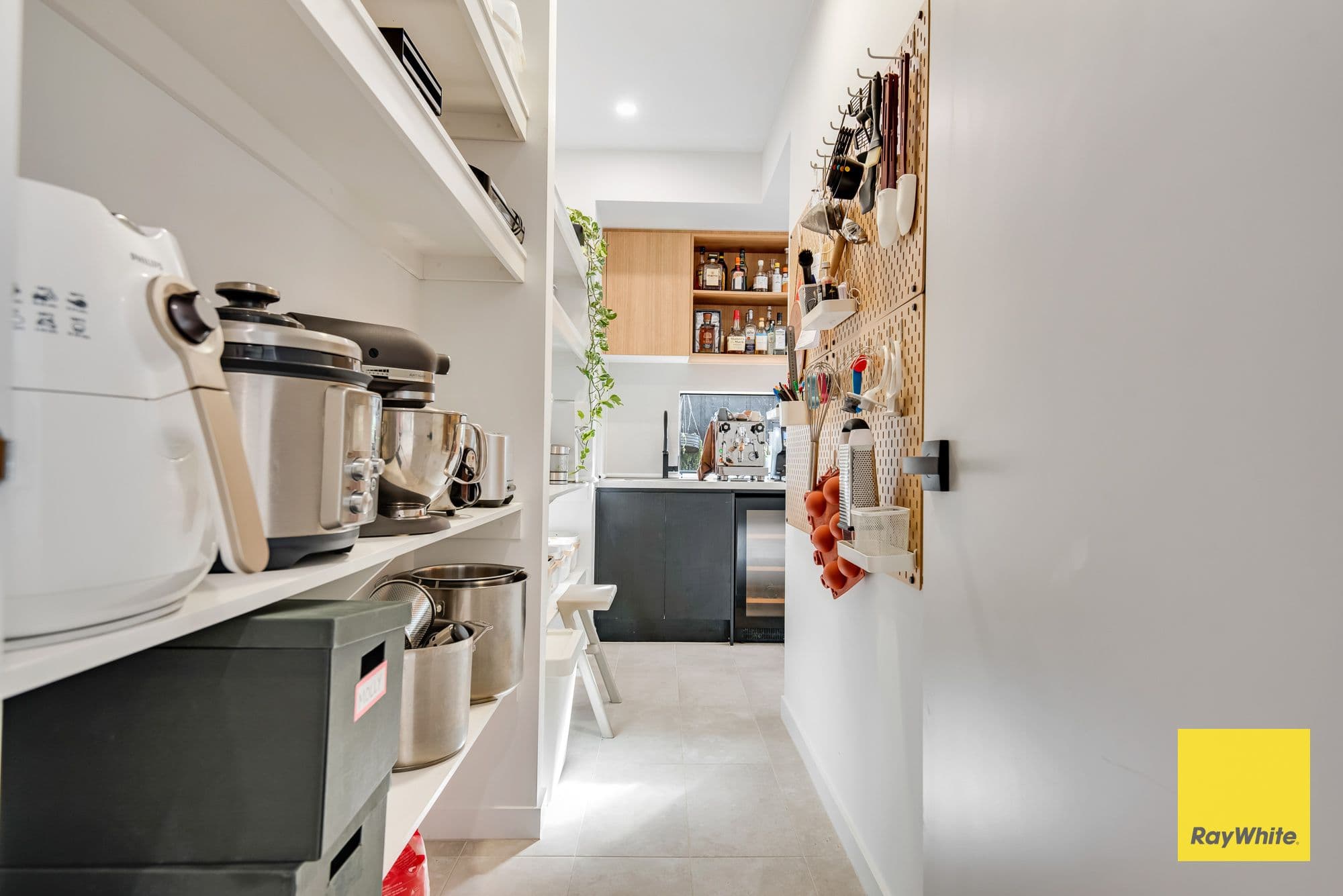 6 Longan Street, Truganina VIC 3029, Truganina - Thumbnail 8
