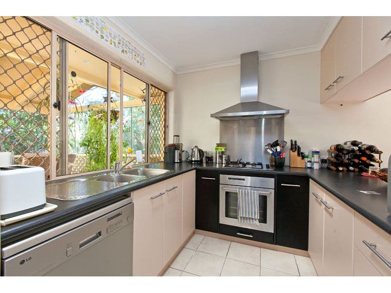 20 Colburn Avenue, VICTORIA POINT QLD 4165, Victoria Point - Thumbnail 5