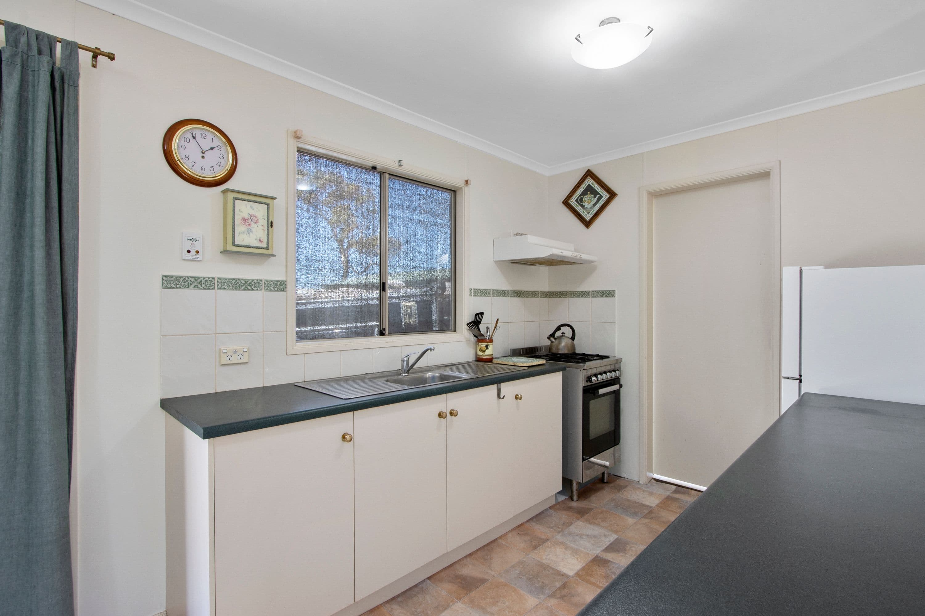 13 Osprey Street, PORT JULIA SA 5580, Port Julia - Thumbnail 2