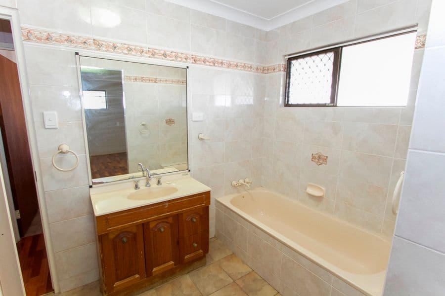 25 Stella Street, KELSO QLD 4815, Kelso - Thumbnail 8