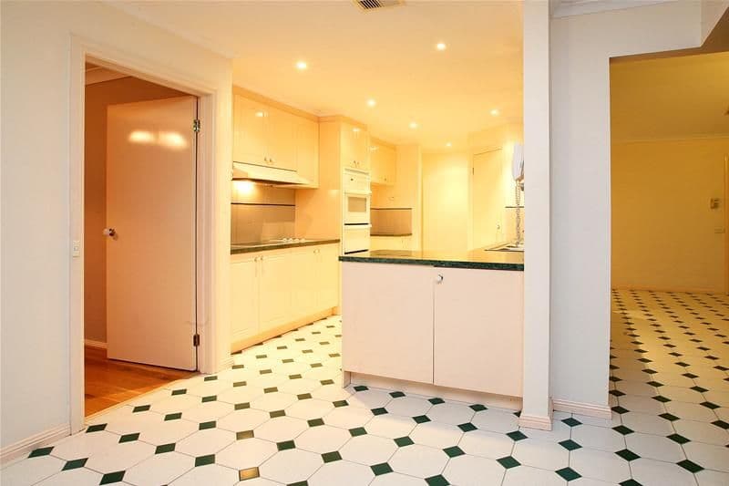 1 Lady Penrhyn Avenue, MILL PARK VIC 3082, Mill Park - Thumbnail 3