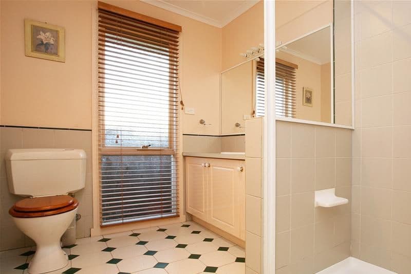 1 Lady Penrhyn Avenue, MILL PARK VIC 3082, Mill Park - Thumbnail 5