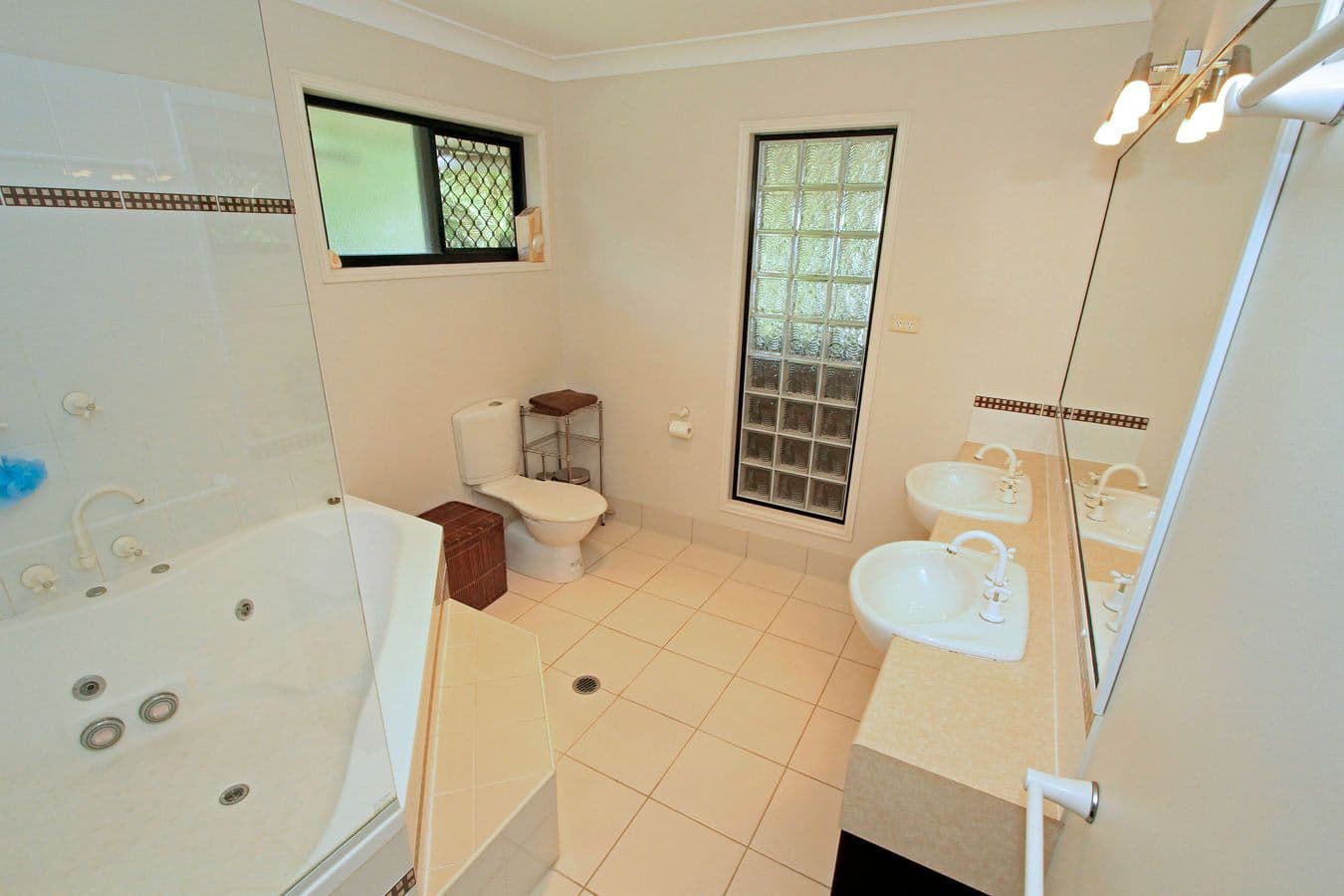 20 Rosella Court, Norman Gardens QLD 4701, Norman Gardens - Thumbnail 7