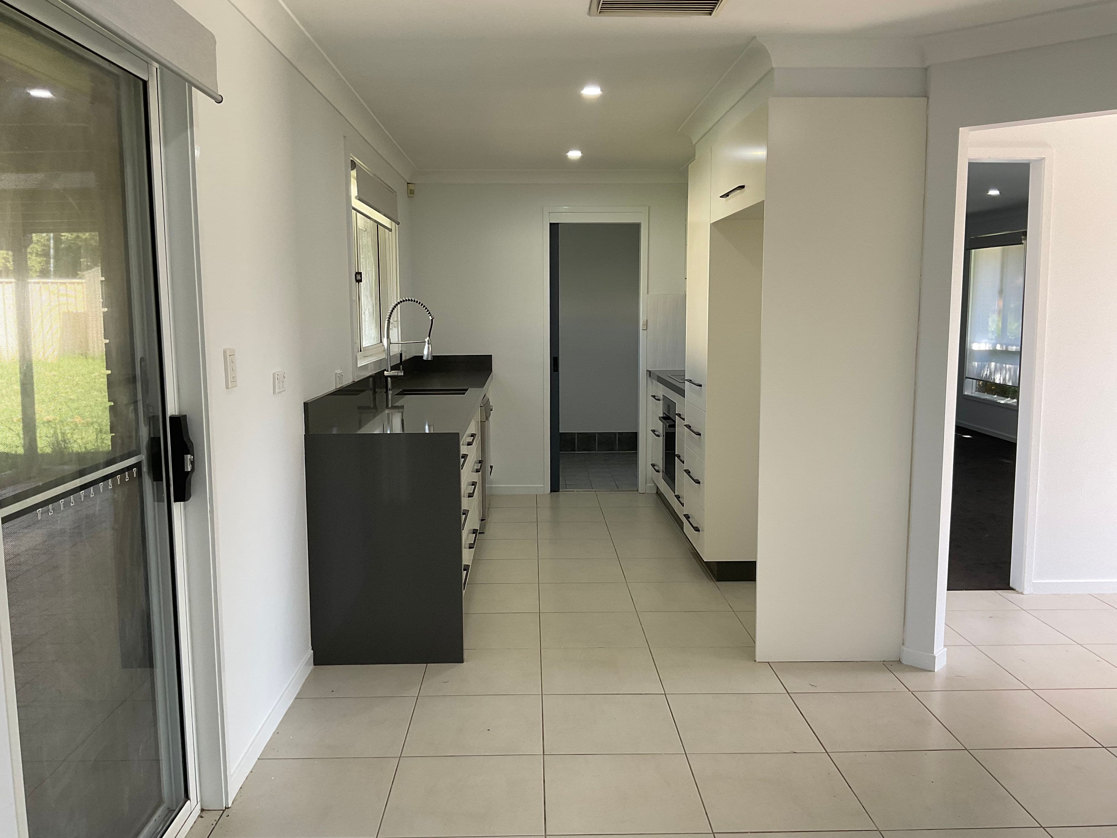 6 Nowland Crescent, Tamworth NSW 2340, Westdale - Thumbnail 3