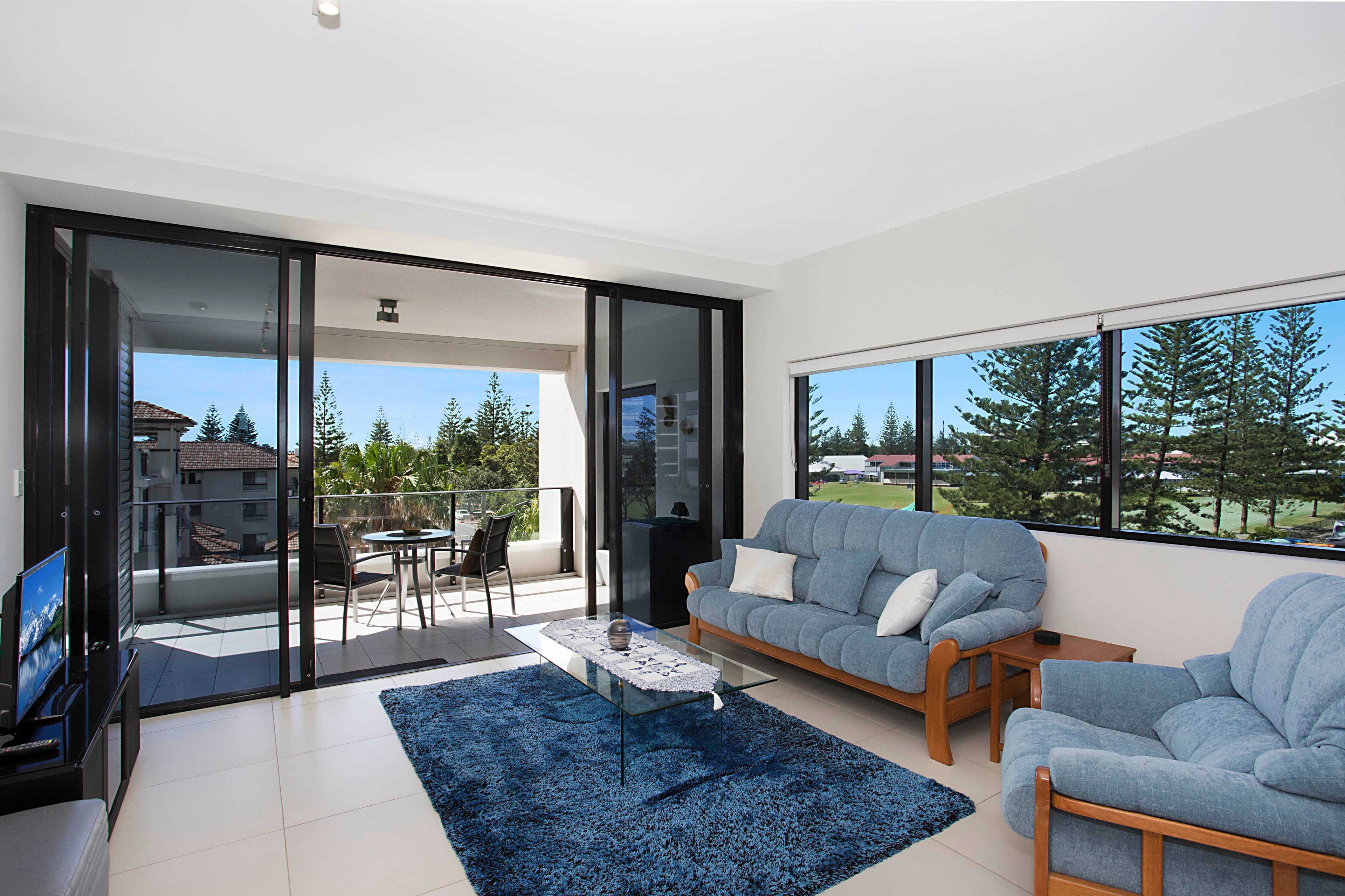 305 'Ultra' 14 George Avenue, Broadbeach QLD 4218, Broadbeach - Thumbnail 3