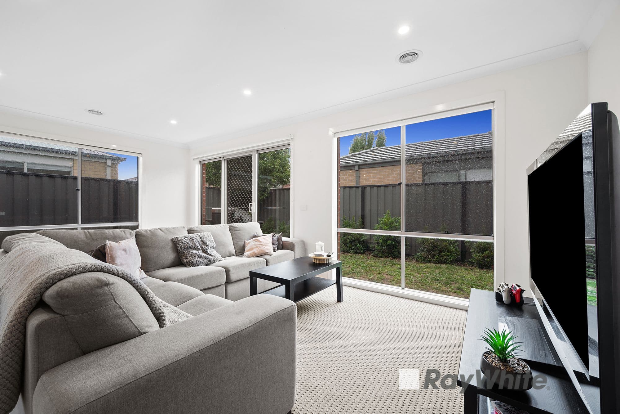 3 Mosset Lane, Narre Warren South VIC 3805, Narre Warren South - Thumbnail 2