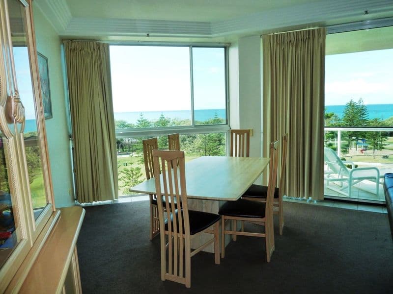 29 (6C) Carmel by the Sea, 177 Old Burleigh Road, BROADBEACH QLD 4218, Broadbeach - Thumbnail 3