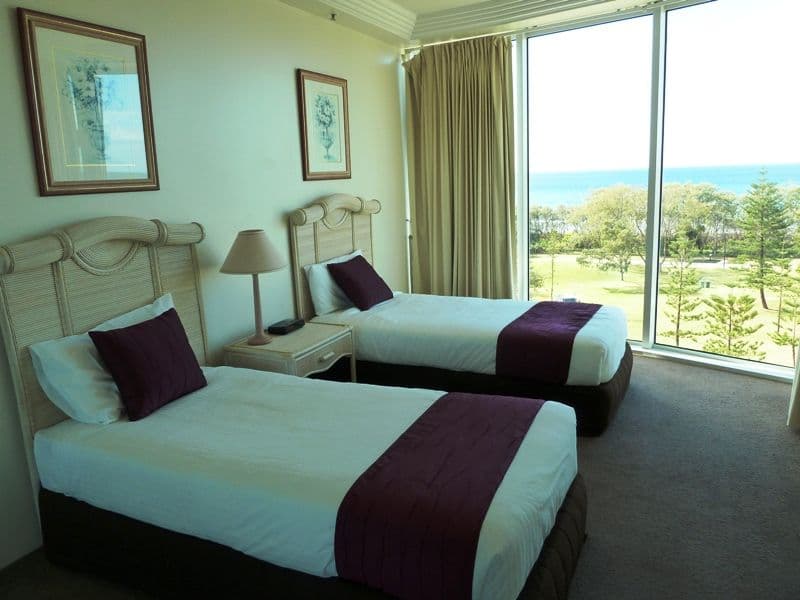 29 (6C) Carmel by the Sea, 177 Old Burleigh Road, BROADBEACH QLD 4218, Broadbeach - Thumbnail 6